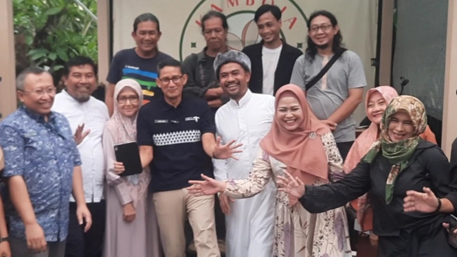 Menteri Pariwisata dan Ekonomi Kreatif Sandiaga Uno dan Ustaz Salman