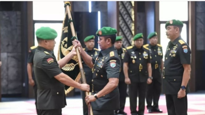 VIVA Militer: KSAD Dudung lantik Mayjen TNI Iwan Setiawan jadi Pangdam XII/Tpr 