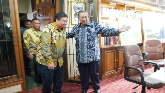 SBY Dan Airlangga Singgung Kemunduran Demokrasi Di Indonesia