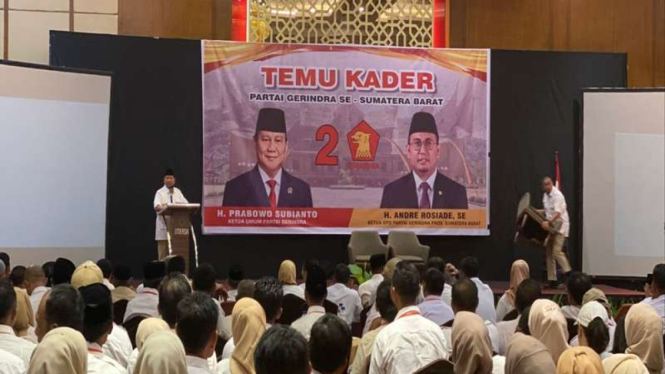 Ketua Umum Partai Gerindra Prabowo Subianto menemui kader di Sumatera Barat