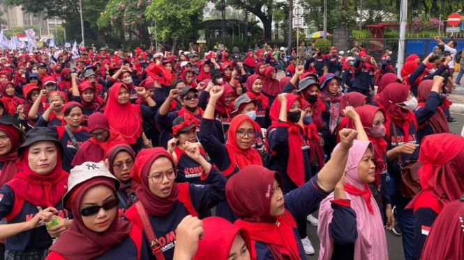 Ribuan buruh peringati May Day