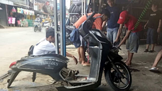 VIVA Otomotif: Motor yang dibongkar bengkel nakal di Sentul, Jawa Barat
