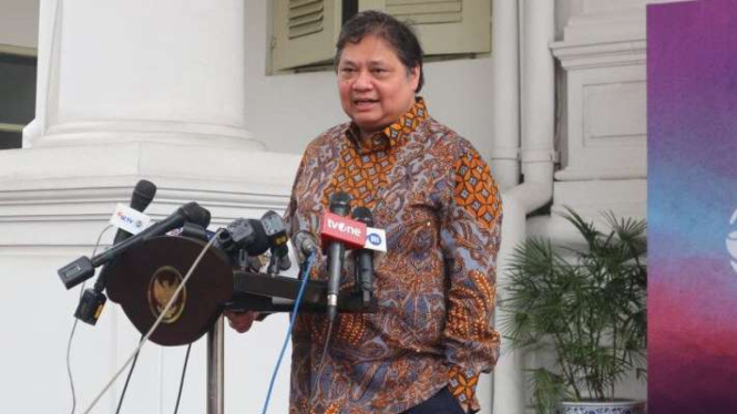 Menteri Koordinator Bidang Perekonomian, Airlangga Hartarto memberikan keterangan pers di Istana Kepresidenan, Jakarta, Rabu, 3 Mei 2023. (ilustrasi)