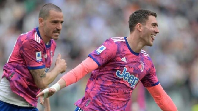 Pemain Juventus, Dusan Vlahovic rayakan gol