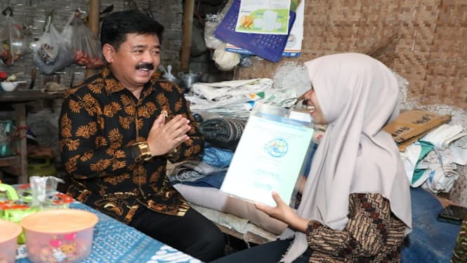 Menteri ATR/BPN Hadi Tjahjanto di Lamongan, Jawa Timur.