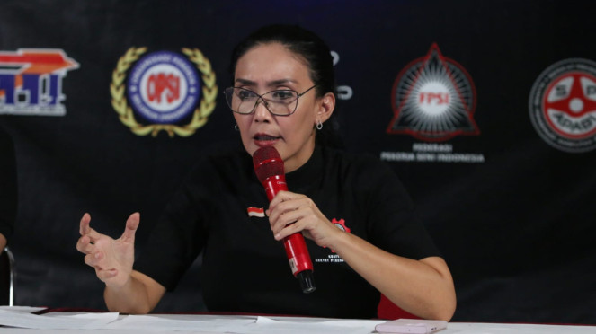 Ketua Umum Konfederasi Rakyat Pekerja Indonesia, Rieke Diah Pitaloka
