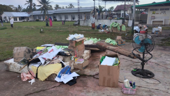 Dampak semburan lumpur di Pondok Pesantren Nurul Amaliyah, Mempawah, Kalbar