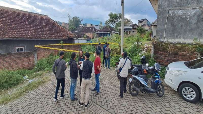 TKP pesta miras di Karangploso, Kabupaten Malang, Jatim.