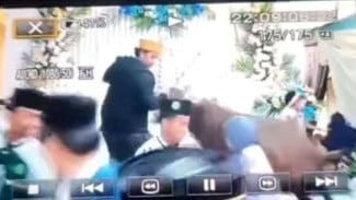 Geger Pesta Pernikahan Digeruduk Sapi, Mempelainya Ngibrit