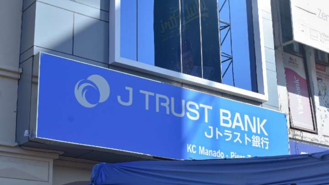 Bank J Trust.