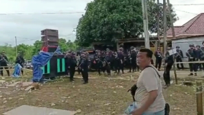 Viral Pilkades Di Bangkalan Ricuh Kotak Suara Dan Panitia Disandera Warga