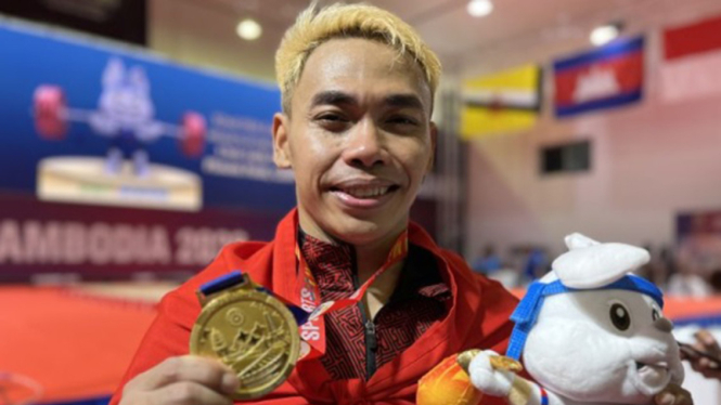 Lifter Indonesia Eko Yuli Irawan usai sabet emas SEA Games 2023