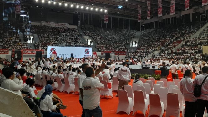 Puncak acara Musrawarah Rakyat (Musra) relawan Jokowi di Istora Senayan.