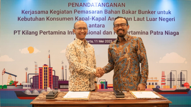 Pertamina Patra Niaga dan Kilang Pertamina Internasional jalin kerja sama pemasaran bahan bakar bunker untuk kapal angkutan laut luar negeri.