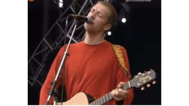 Video lawas Coldplay nyanyikan lagu Yellow