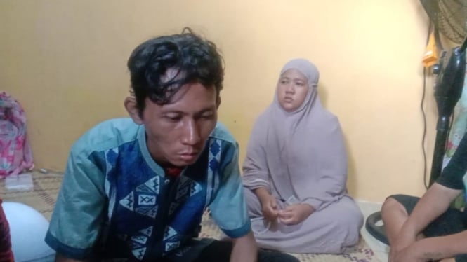 Rian Antoni Warga Palembang Lakukan Sumpah Pocong Karena Dituduh Pencabulan Anak