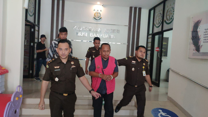 Anggota DPRD Musi Banyuasin (Muba) dari Fraksi PDIP Andik Setiawan ditahan