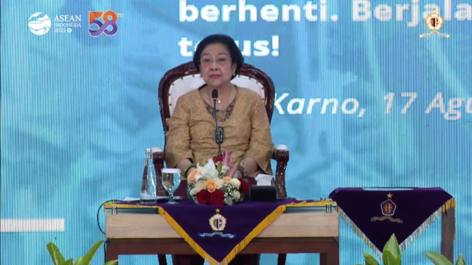 Presiden RI ke 5 Megawati Soekarnoputri