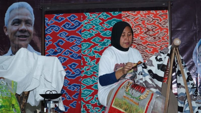 Aksi simpatisan pendukung Ganjar Pranowo di Kabupaten Cirebon.