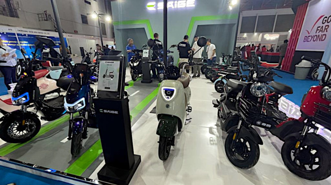 VIVA Otomotif: Booth Saige Group Indonesia di PEVS 2023