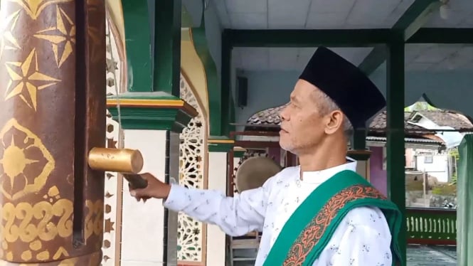 Muhkuyin, imam masjid di Temanggung, gagal berangkat ibadah haji tahun ini