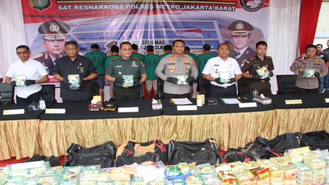 Polres Metro Jakarta Barat memusnahkan barang bukti narkoba senilai Rp409 miliar