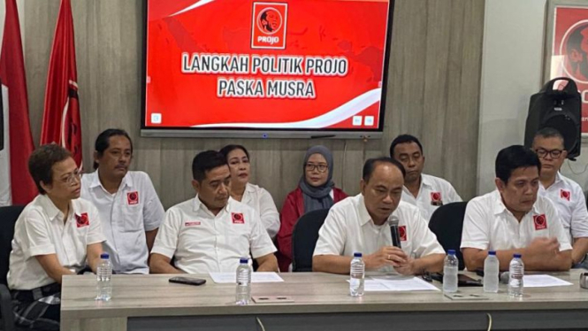 Projo konferensi pers soal langkah politik pasca Musra relawan Jokowi.