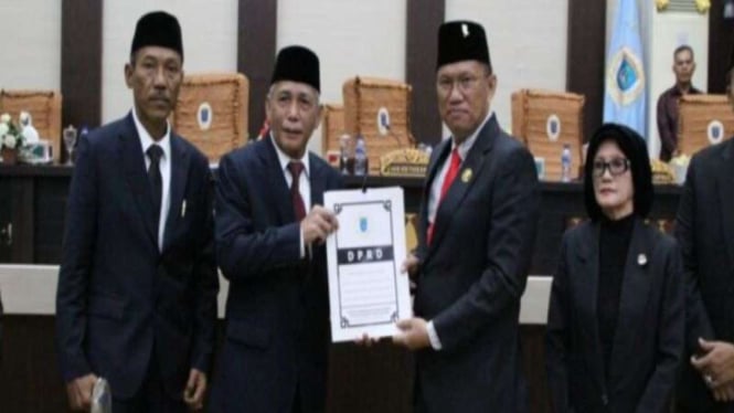Bupati Kabupaten Ogan Komering Ilir (OKI) Iskandar mengajukan pengunduran diri.