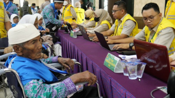 Karto Yitno jadi jemaah calon haji tertua asal Sumatera Selatan.
