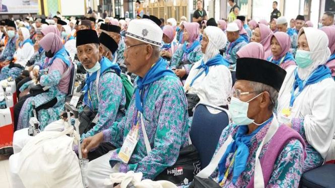 Jemaah haji asal Palembang jelang keberangkatan ke Tanah Suci