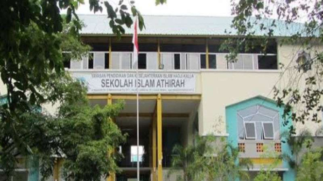 Sekolah Islam Athirah Makassar.