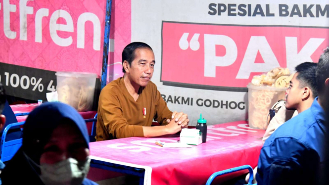 Presiden Jokowi di Bakmi Jawa Pak Lele Yogyakarta