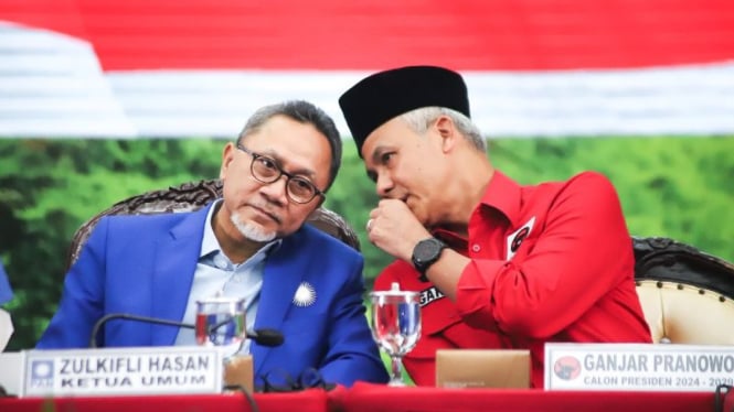 Ketua Umum PAN Zulkifli Hasan dan Bakal Capres Ganjar Pranowo saat bertemu di kantor DPP PAN.