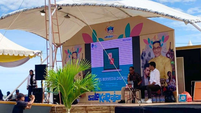 Talk Show Literasi Digital Kemenkominfo di Parepare Sulawesi Selatan