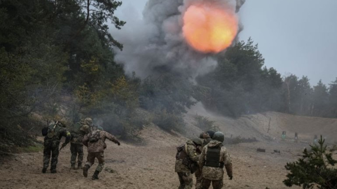 VIVA Militer: Pertempuran militer Rusia dan Ukraina di Republik Rakyat Donetsk
