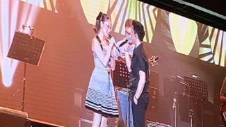 Momen Romantis Ariel NOAH dan BCL di BNI Java Jazz Festival 2023, Berulang Kali Sebut I Love You