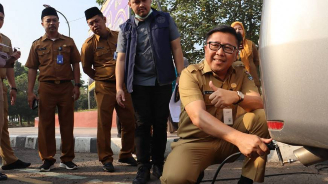 Kepala DLHK Kabupaten Tangerang Achmad Taufik