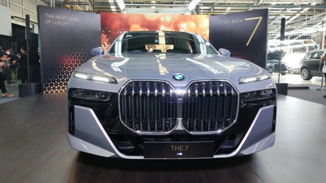 BMW The New 7