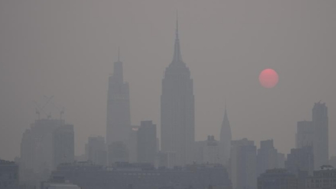 Potret Kota New York Dilanda Kabut Asap