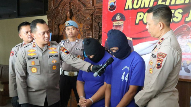 Kapolres Jepara AKBP Wahyu Nugroho Setyawan merilis kasus pasutri cabuli anak