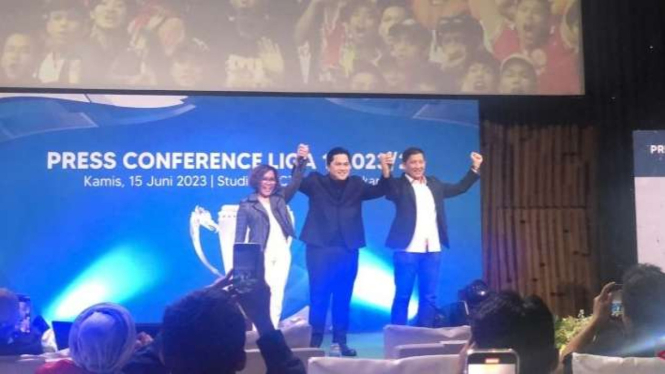 Ketua Umum PSSI Erick Thohir saat konferensi pers Liga 1 2023/24