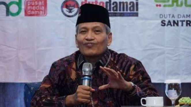 Ketua Lembaga Kajian dan Pengembangan Sumber Daya Manusia (Lakpesdam) NU Ulil Abshar Abdalla hadir dalam acara pengukuhan Duta Damai Santri dan Regenerasi Duta Damai Dunia Maya Regional Jawa Tengah di Semarang, Kamis, 15 Juni 2023.