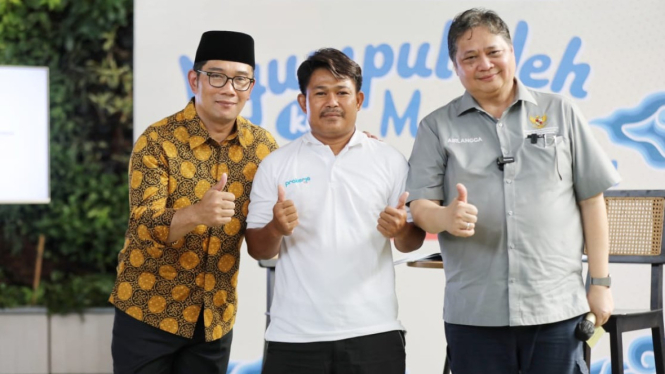 Gubernur Jabar Ridwan Kamil dan Menko Airlangga bertemu alumni prakerja