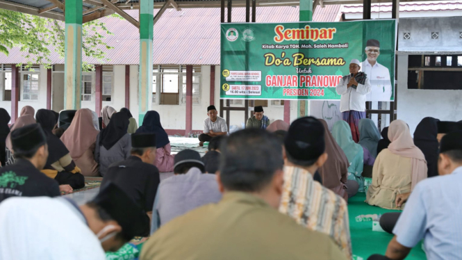 Bedah kitab di Ponpes Darul Quran, Lombok Barat, NTB