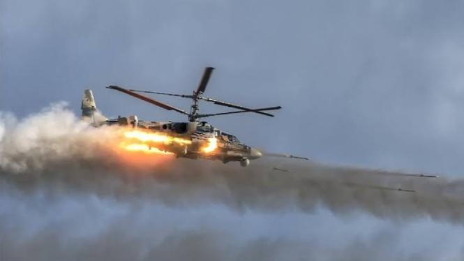 VIVA Militer: Serangan helikopter serbu Kamov Ka-52 Alligator militer Rusia