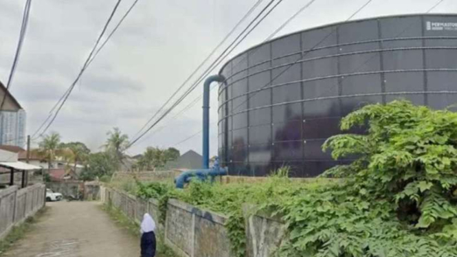 Water tank PDAM di Depok.