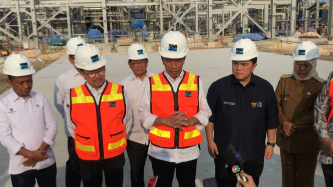 Presiden Jokowi tinjau pembangunan smelter PT Freeport Indonesia di Gresik