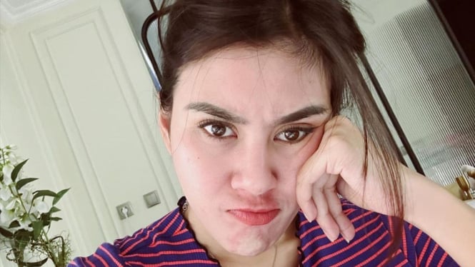 Syahnaz Sadiqah Diduga Selingkuh Istri Sah Bongkar Bukti Chat Mesra