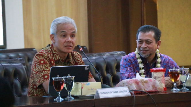 Gubernur Jawa Tengah, Ganjar Pranowo bersama Wagub Kaltim, H. Hadi Mulyadi