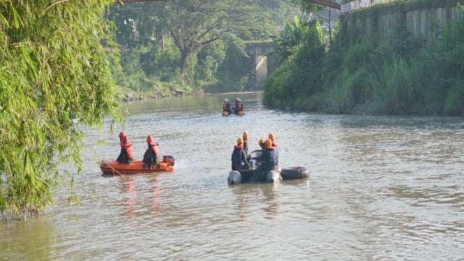 Aksi bersih sungai dilakukan MIND ID melalui anggotanya PT Bukit Asam Tbk.